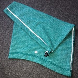 Lululemon neck gator